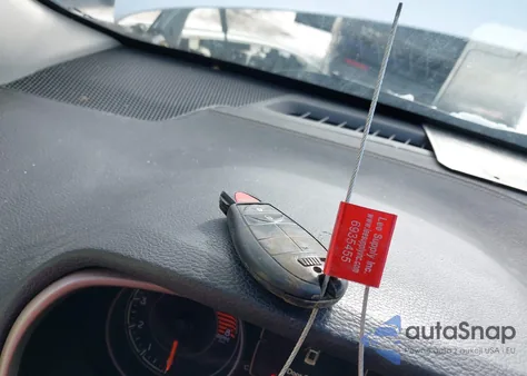 2017 Jeep Cherokee Latitude 4X4 z USA, uszkodzony, nr VIN 1C4PJMCS4HW614669